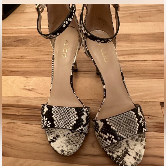 ALDO HEELS - Picture 5 of 6